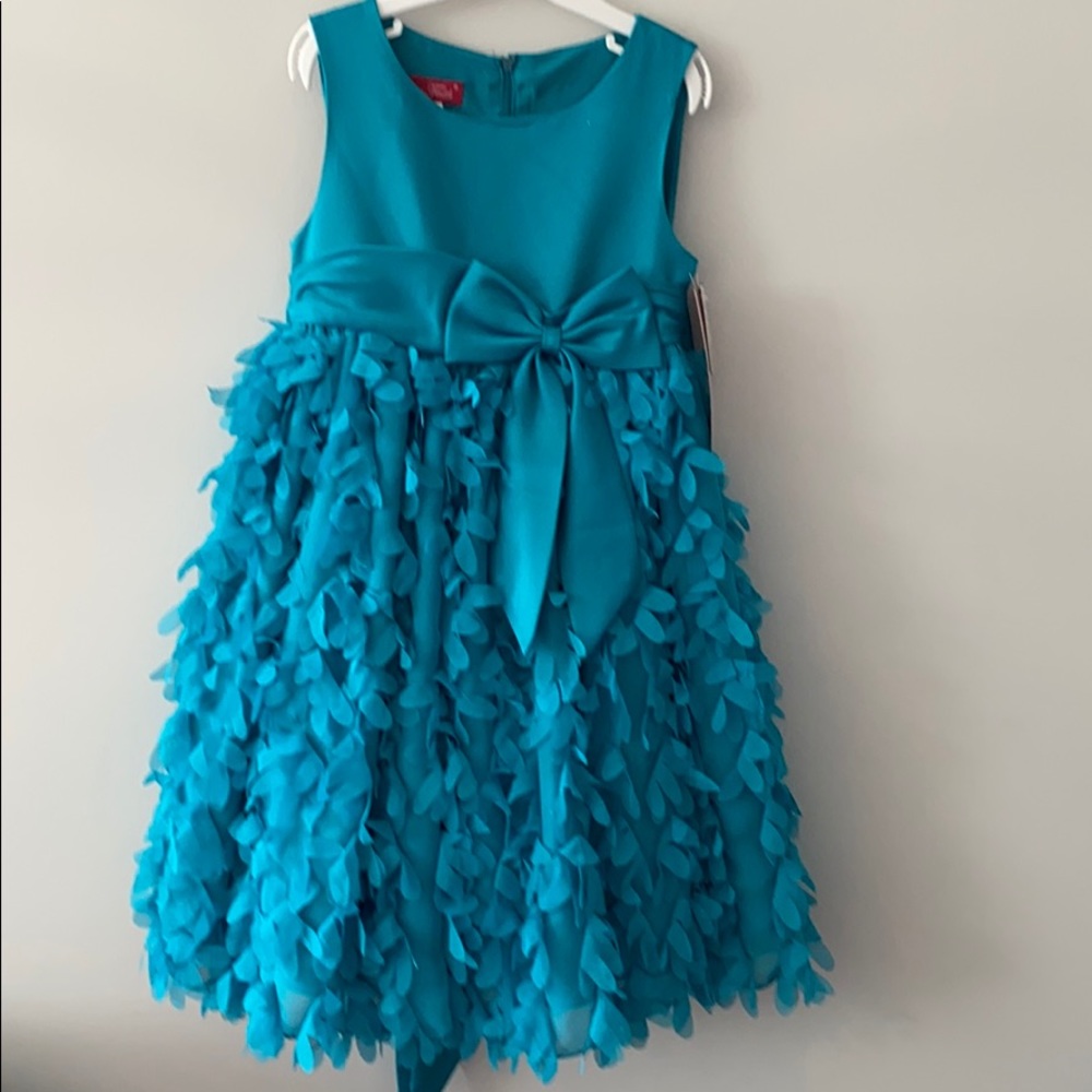 Girl dress